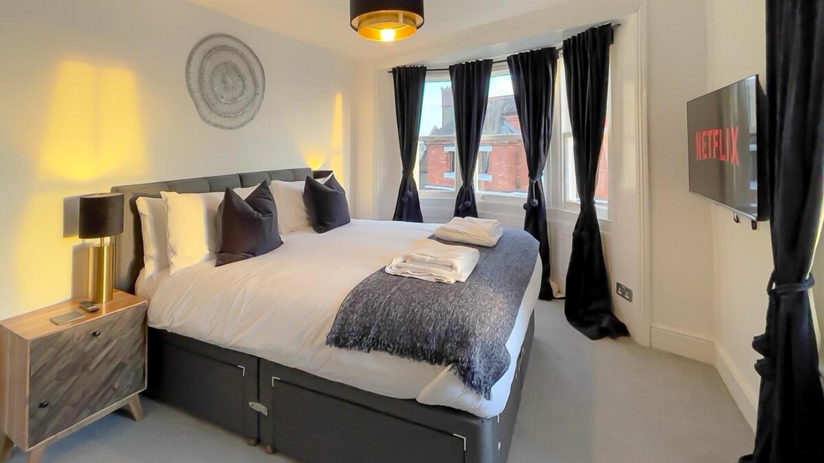Luxury Harbour View By Adliv Apartment *
